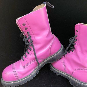Gripfast 10 Eyelet Steel Toe Boots in Pink